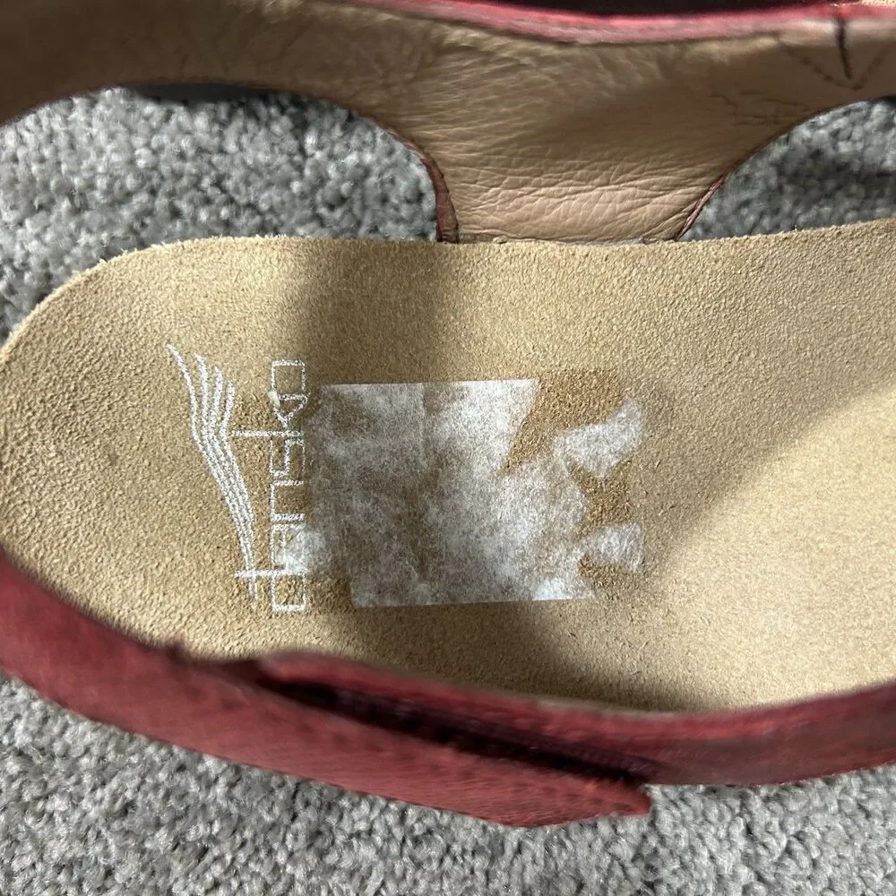 Dansko Reece Women's Size EU 38 Cinnabar Waxy Red Leather Toe-Loop Sandals Used